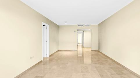 Foto 2 de Apartament en venda a N/a, -1, Santa María, Marbella