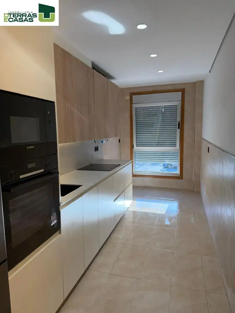 Küche von Wohnung zum Verkauf in A Illa de Arousa 