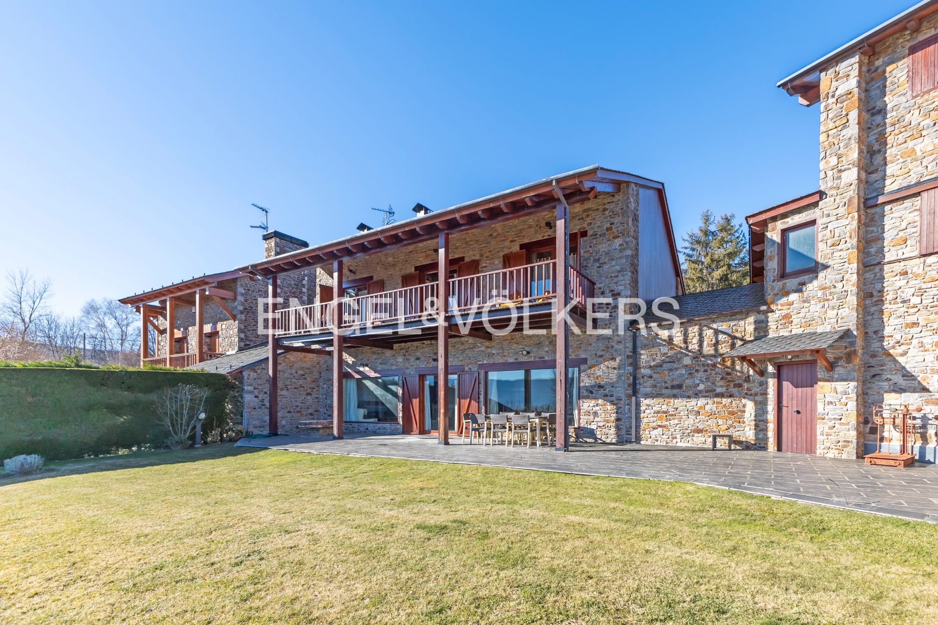 Exterior view of House or chalet for sale in Guils de Cerdanya  with Heating, Private garden and Parquet flooring
