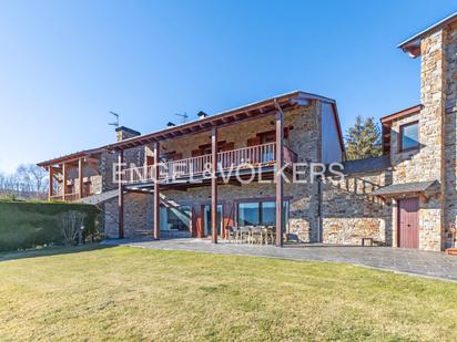 Vista exterior de Casa o xalet en venda en Guils de Cerdanya amb Calefacció, Jardí privat i Parquet