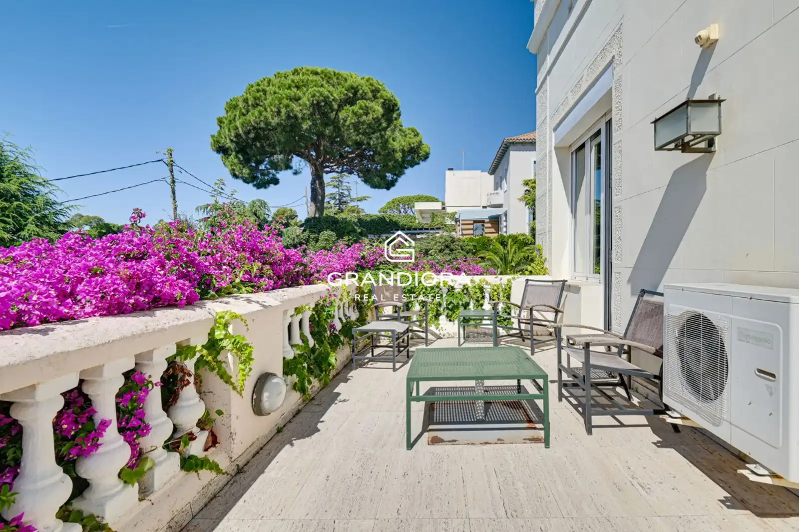 Terrace of Houses for sale in El Masnou  with Air Conditioner, Terrace and Swimming Pool
