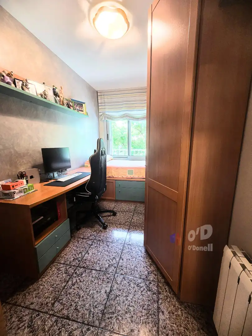 Bedroom of Flat for sale in Sant Boi de Llobregat  with Air Conditioner, Heating and Balcony