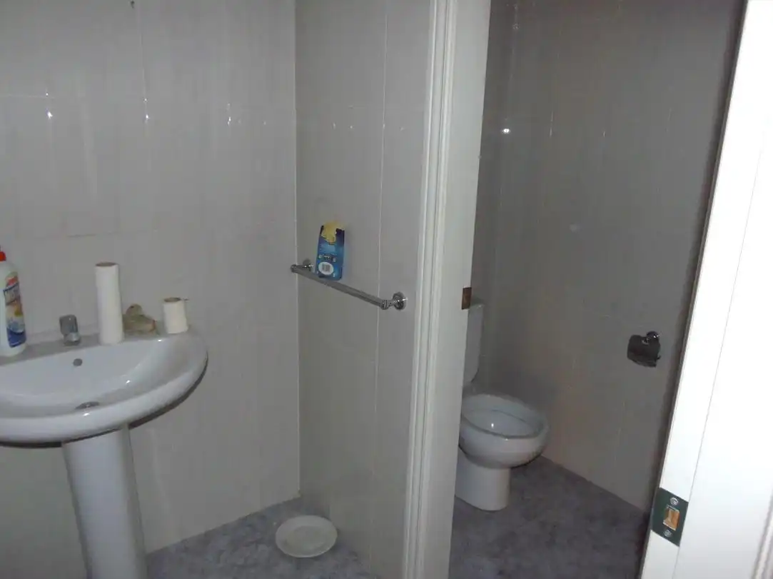 Baño de Local de alquiler en Castellón de la Plana / Castelló de la Plana