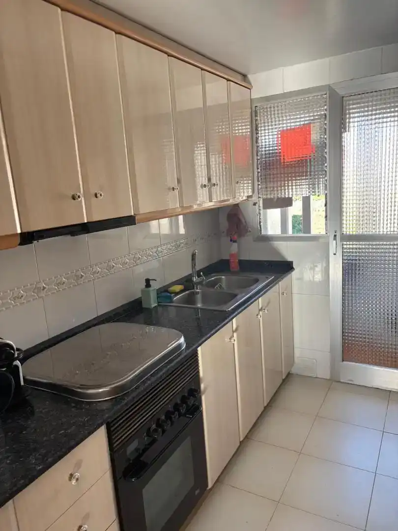 Cuina de Pis per a compartir en Bellvitge - El Gornal - Granvia LH