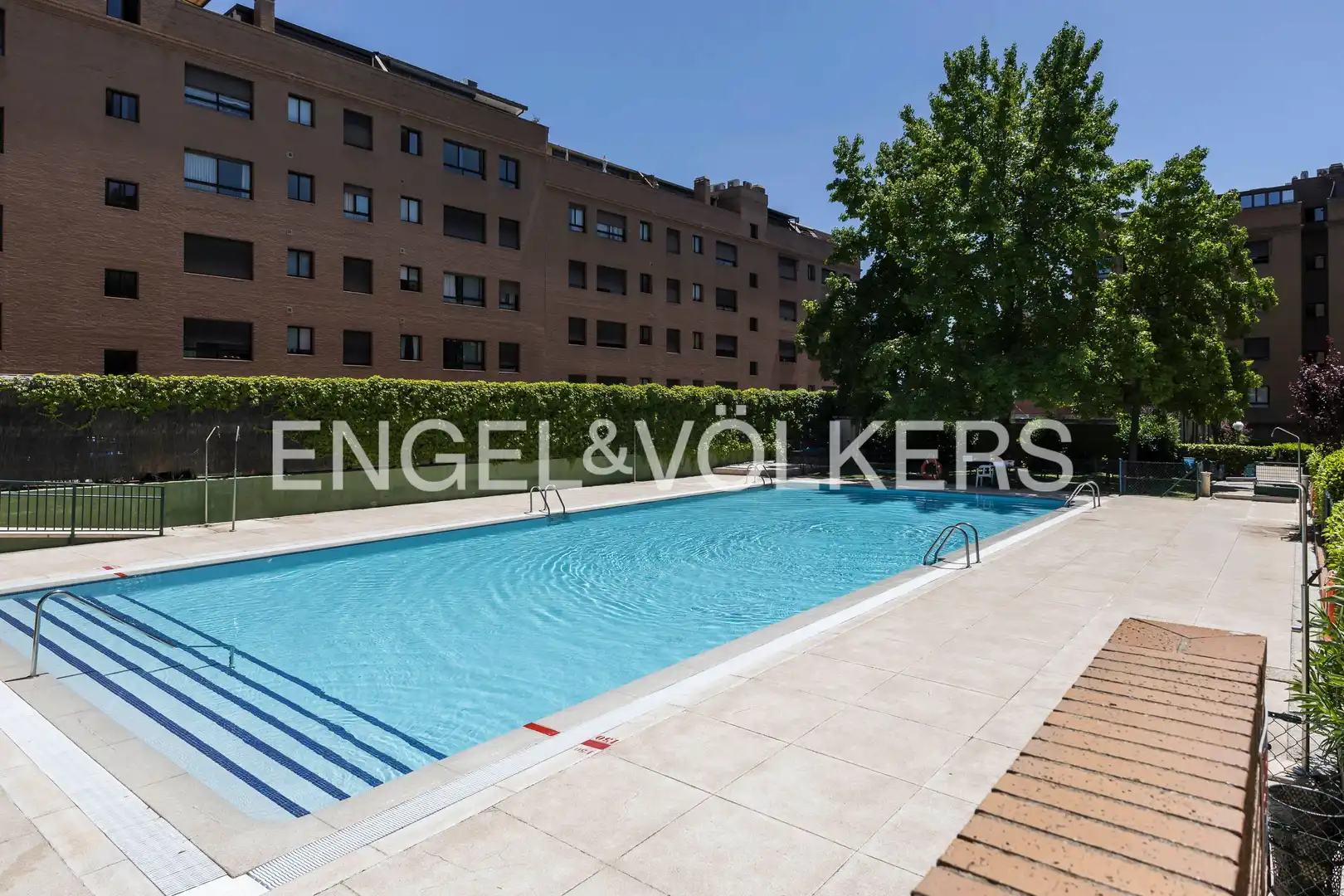 Piscina de Piso en venta en Madrid con Aire acondicionado, Calefacción y Piscina