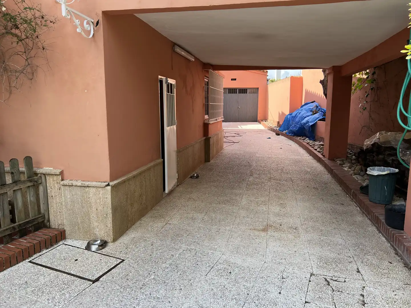 Aparcament de Casa o xalet en venda en El Puerto de Santa María amb Aire condicionat, Jardí privat i Parquet