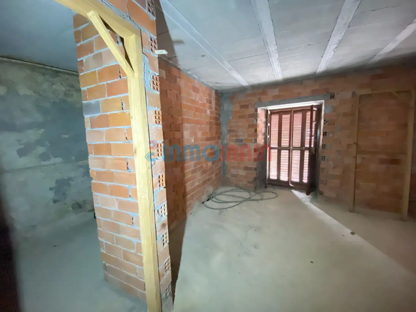 Piso en venta en Segura con Trastero