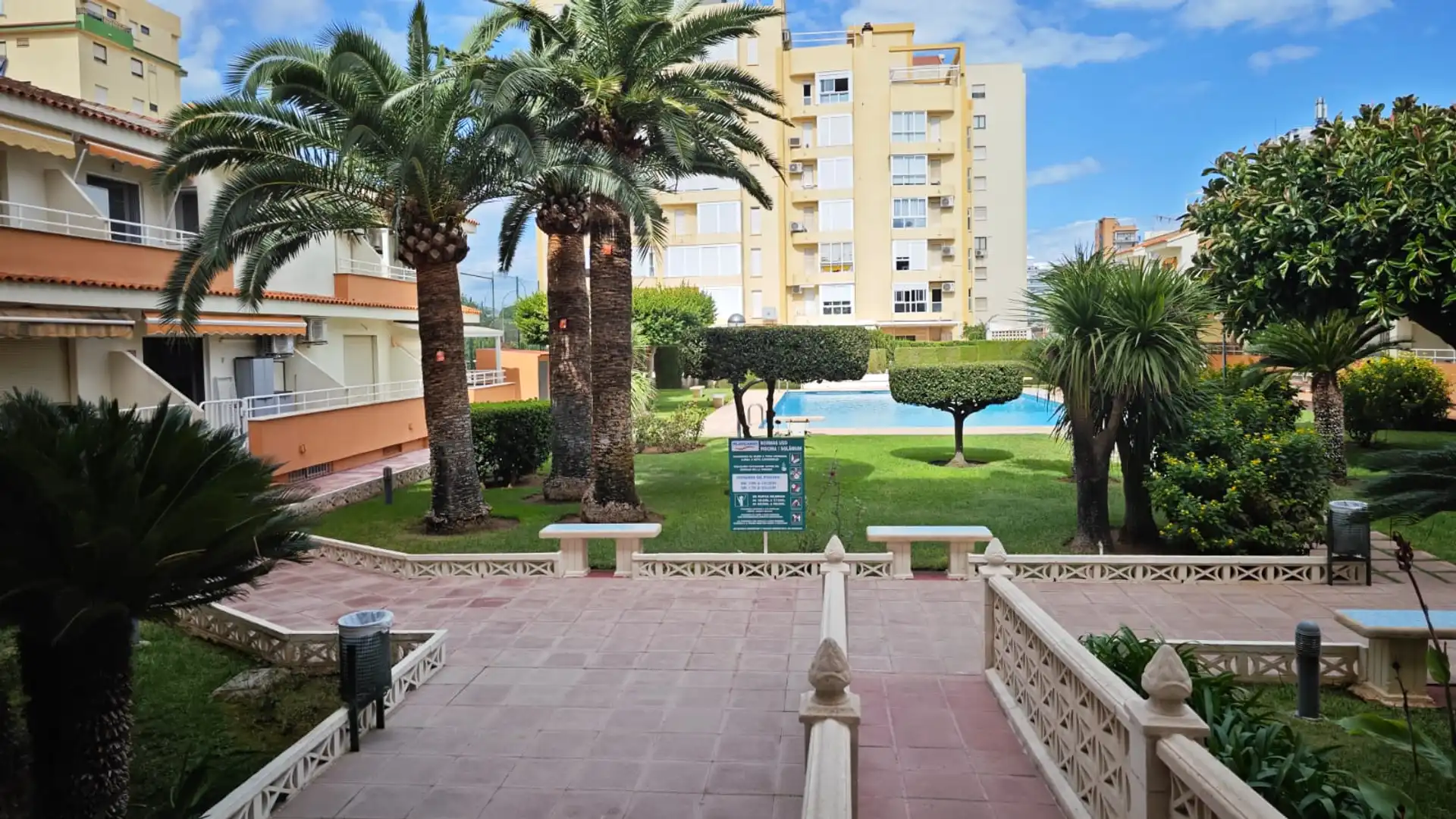 Vista exterior de Apartamento en venta en Gandia con Aire acondicionado, Calefacción y Terraza