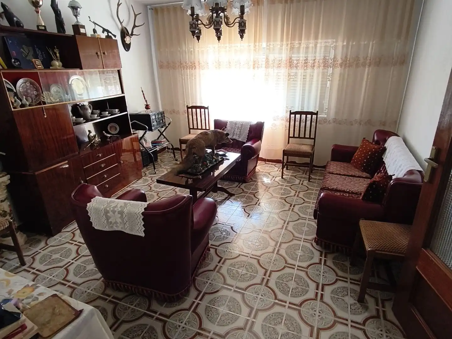 Sala d'estar de Casa o xalet en venda en Alcuéscar amb Terrassa i Balcó