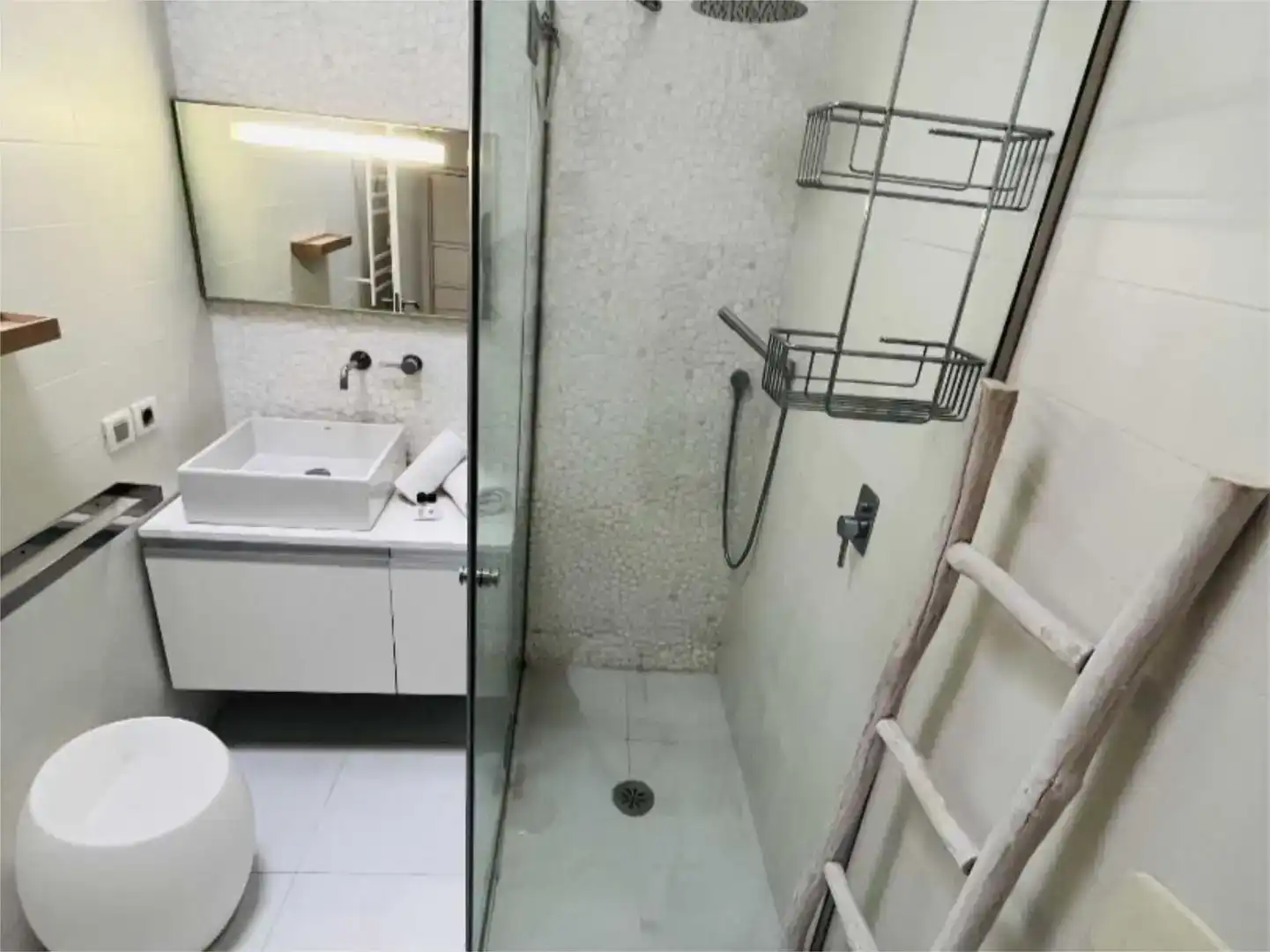 Baño de Dúplex en venta en Adeje con Aire acondicionado, Terraza y Piscina