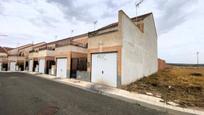 Exterior view of Single-family semi-detached for sale in Almonacid de Toledo  with Air Conditioner and Terrace