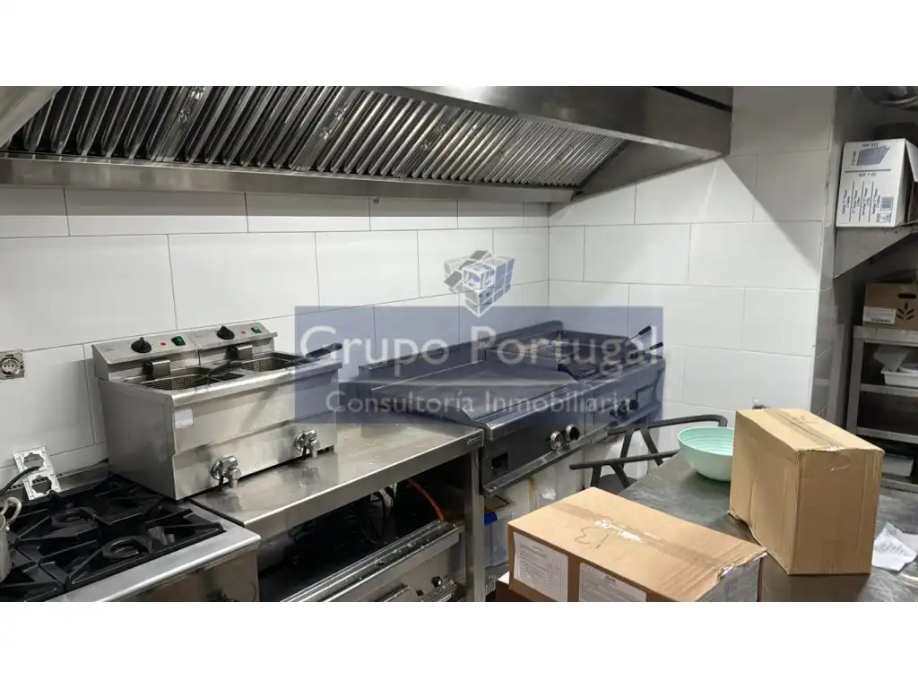 Local comercial en traspaso en Manzanares El Real, imagen 2