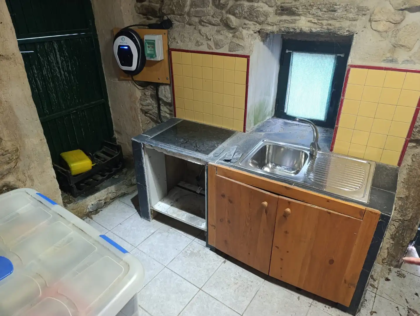 Cuina de Finca rústica en venda en Carballedo amb Calefacció, Jardí privat i Terrassa