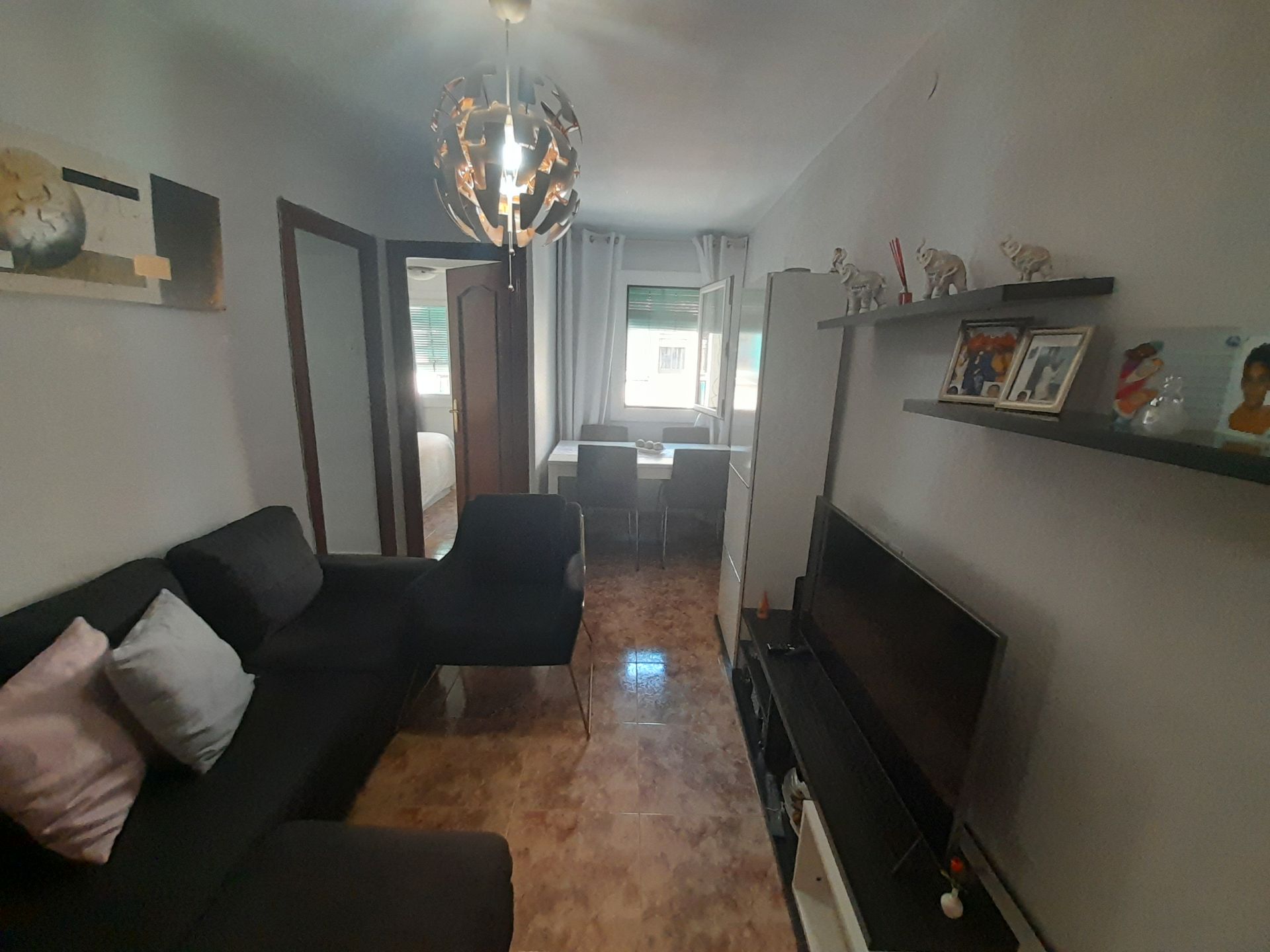 Living room of Flat for sale in L'Hospitalet de Llobregat