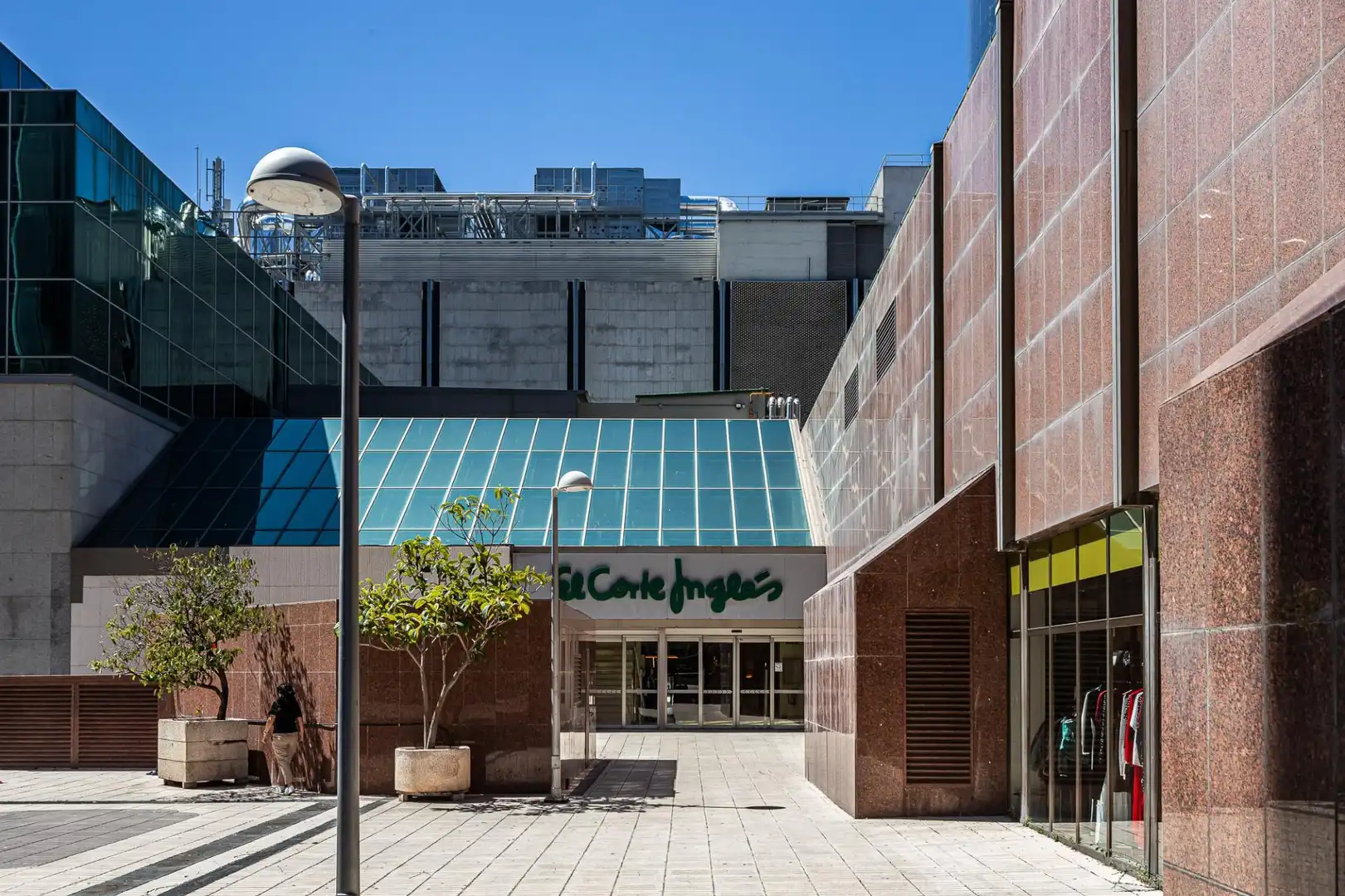 Außenansicht von Wohnung zum Verkauf in Madrid mit Klimaanlage und Abstellraum