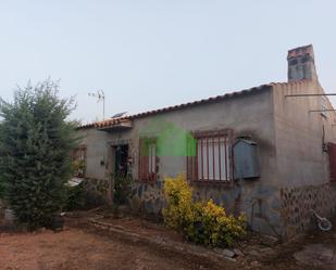Exterior view of House or chalet for sale in Corte de Peleas