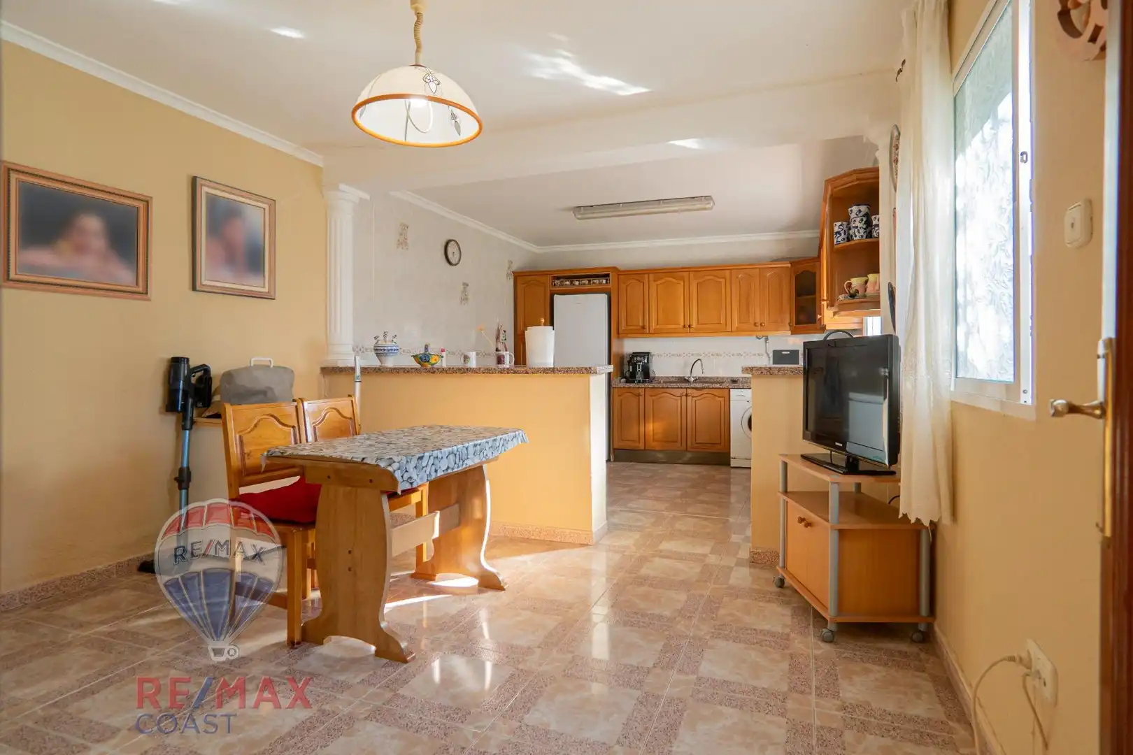 Cocina de Casa o chalet en venta en Rincón de la Victoria con Jardín privado, Terraza y Piscina