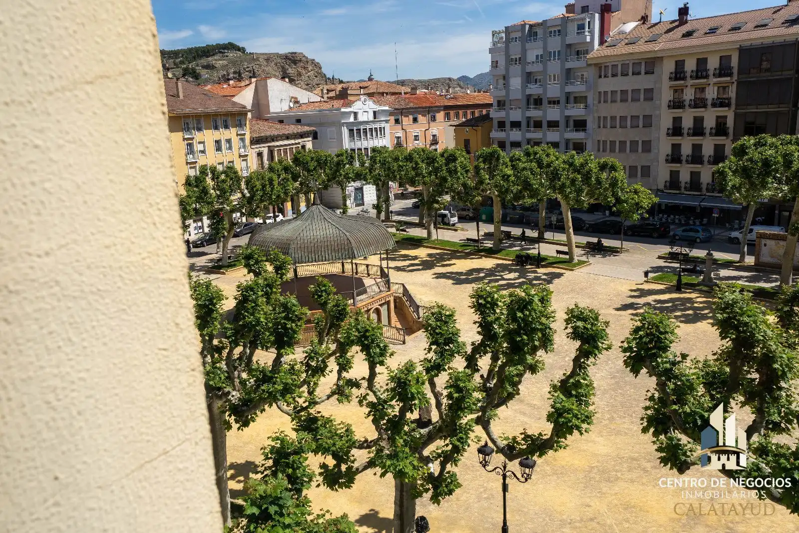 Außenansicht von Wohnung zum Verkauf in Calatayud mit Klimaanlage, Heizung und Parkett