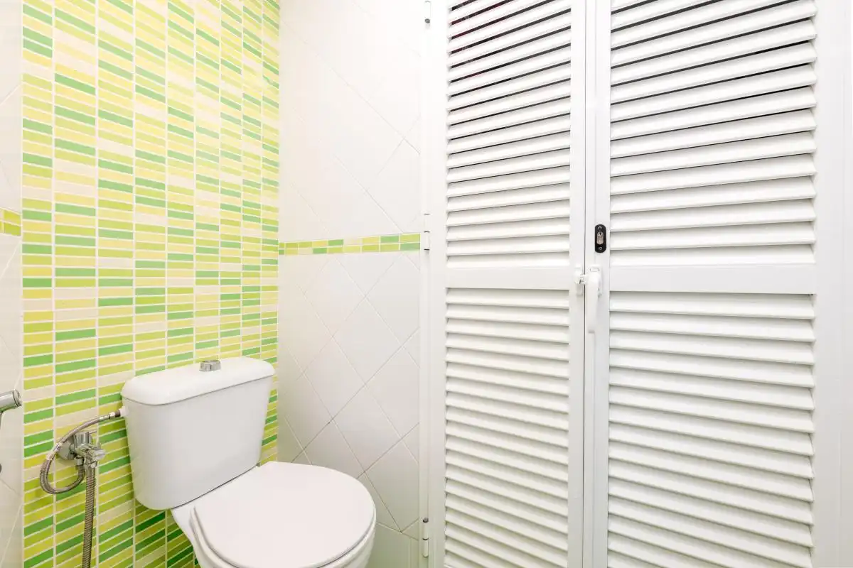 Baño de Planta baja en venta en Sevilla con Calefacción