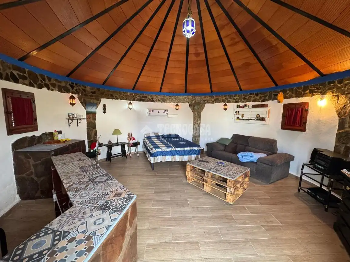 Wohnzimmer von Country house zum Verkauf in Badajoz mit Klimaanlage, Privatgarten und Terrasse
