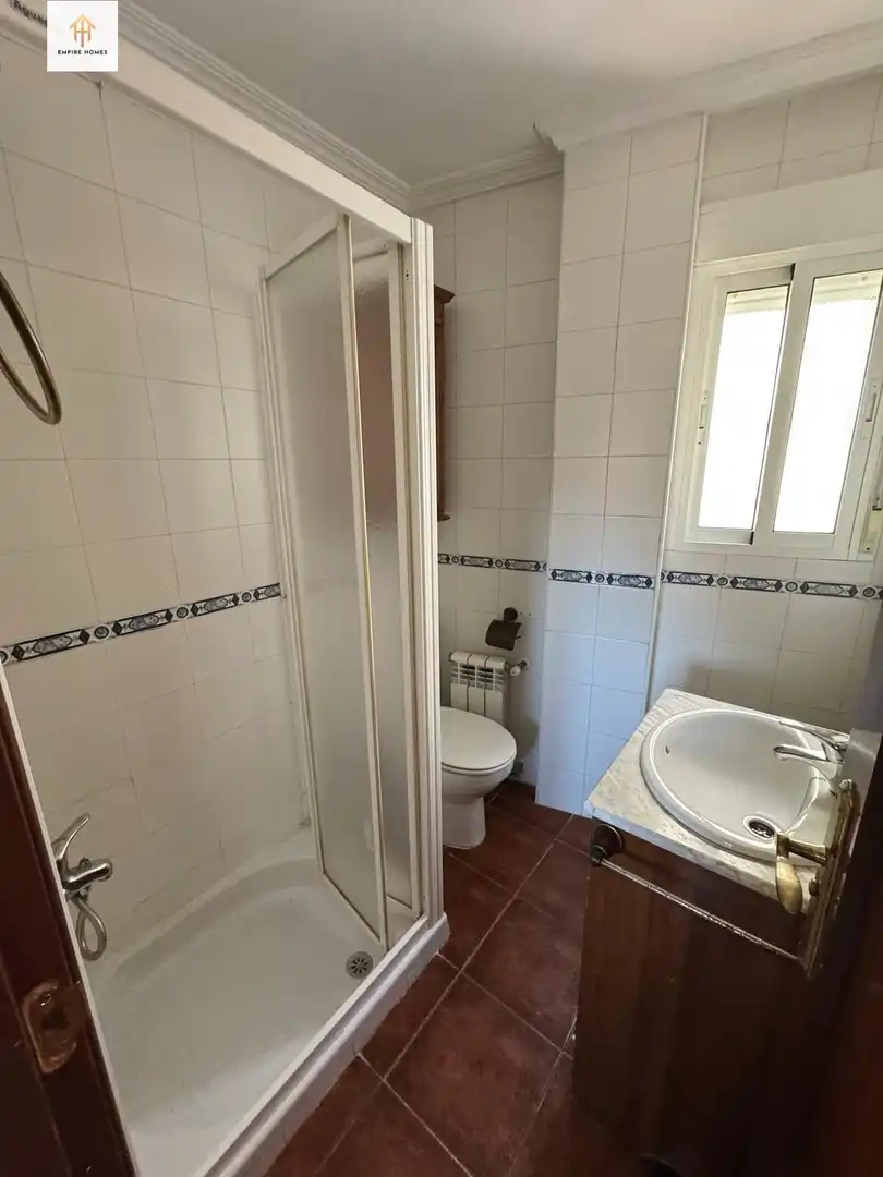 Bathroom of Detached homes for rent in Cáceres  with Air Conditioner and Heating