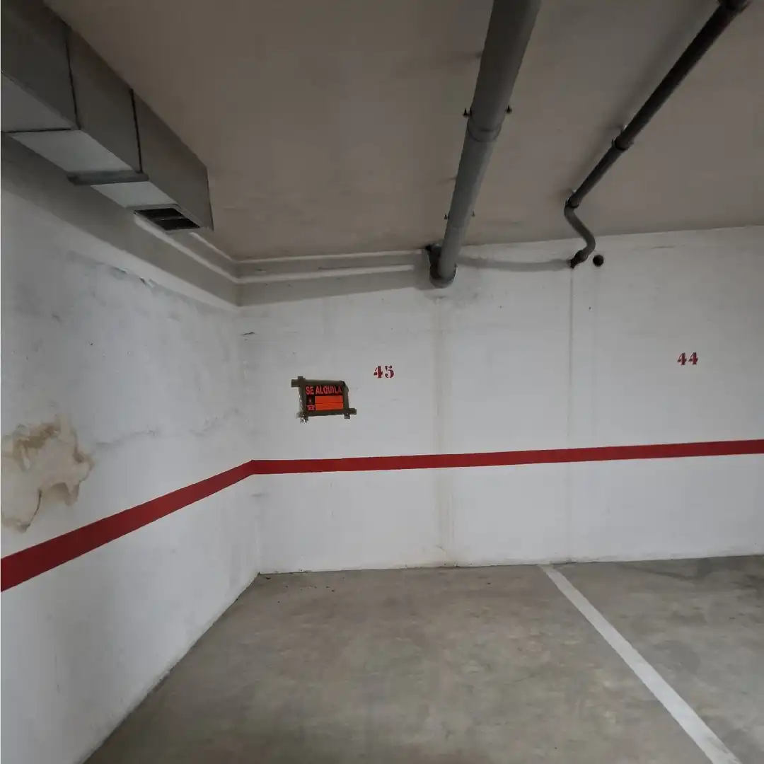 Parcheggio in affitto a Fene, imagen 4