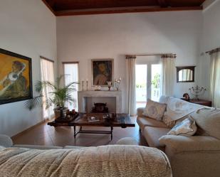 Country house for sale in Oliva pueblo