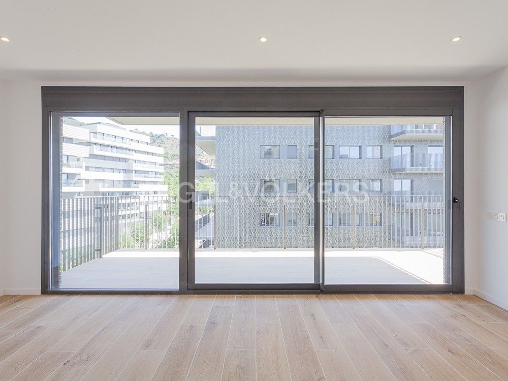 Vista exterior de Apartamento de alquiler en Esplugues de Llobregat con Aire acondicionado, Calefacción y Terraza