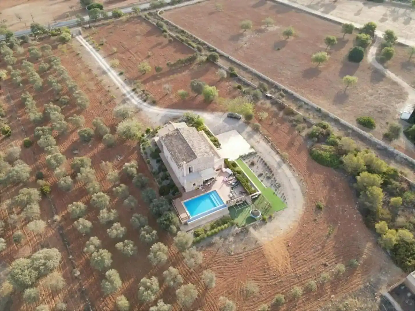 Vista exterior de Finca rústica de lloguer en Manacor amb Aire condicionat, Jardí privat i Traster