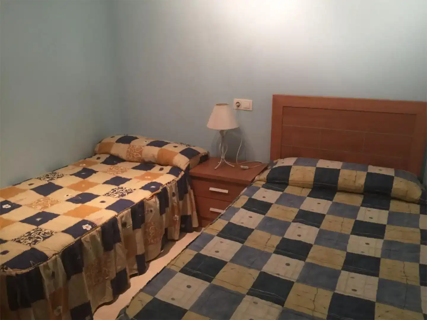 Dormitori de Apartament de lloguer en Viveiro amb Moblat
