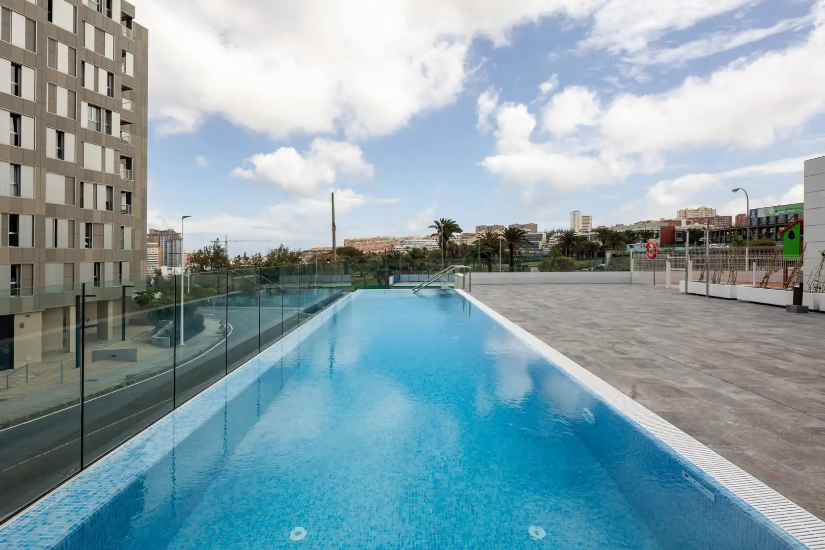 Piscina de Pis en venda en Las Palmas de Gran Canaria amb Jardí privat, Terrassa i Traster