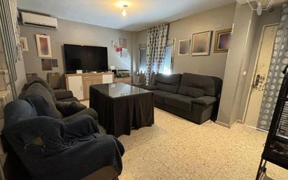 Sala d'estar de Casa o xalet en venda en  Huelva Capital