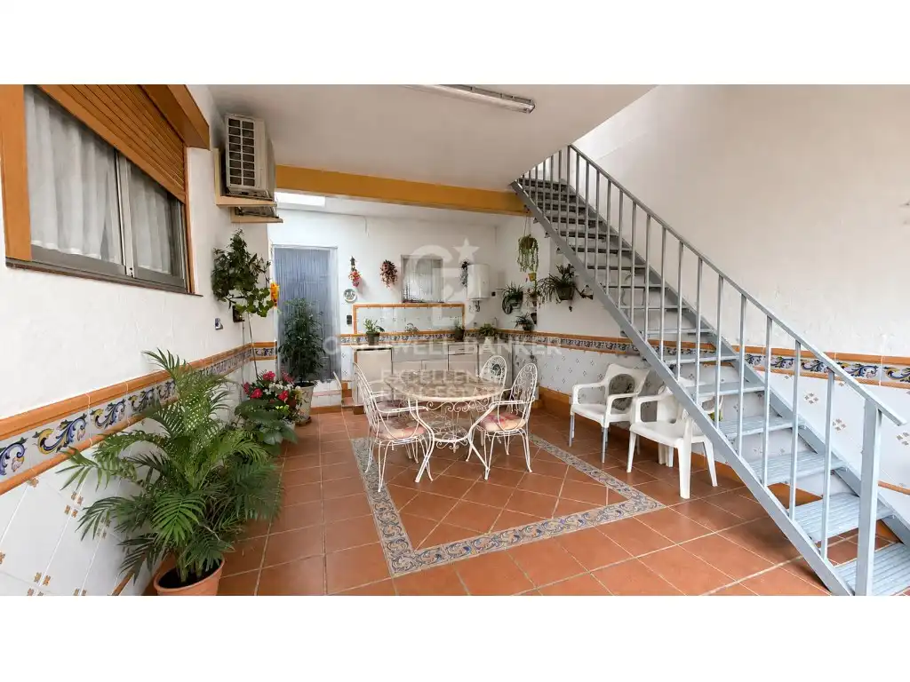 Casa adosada en venta en Loriguilla con Aire acondicionado, Jardín privado y Terraza