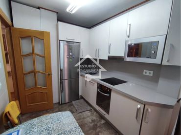 Appartement avec balcon à vendre à Calle Duques de Nájera