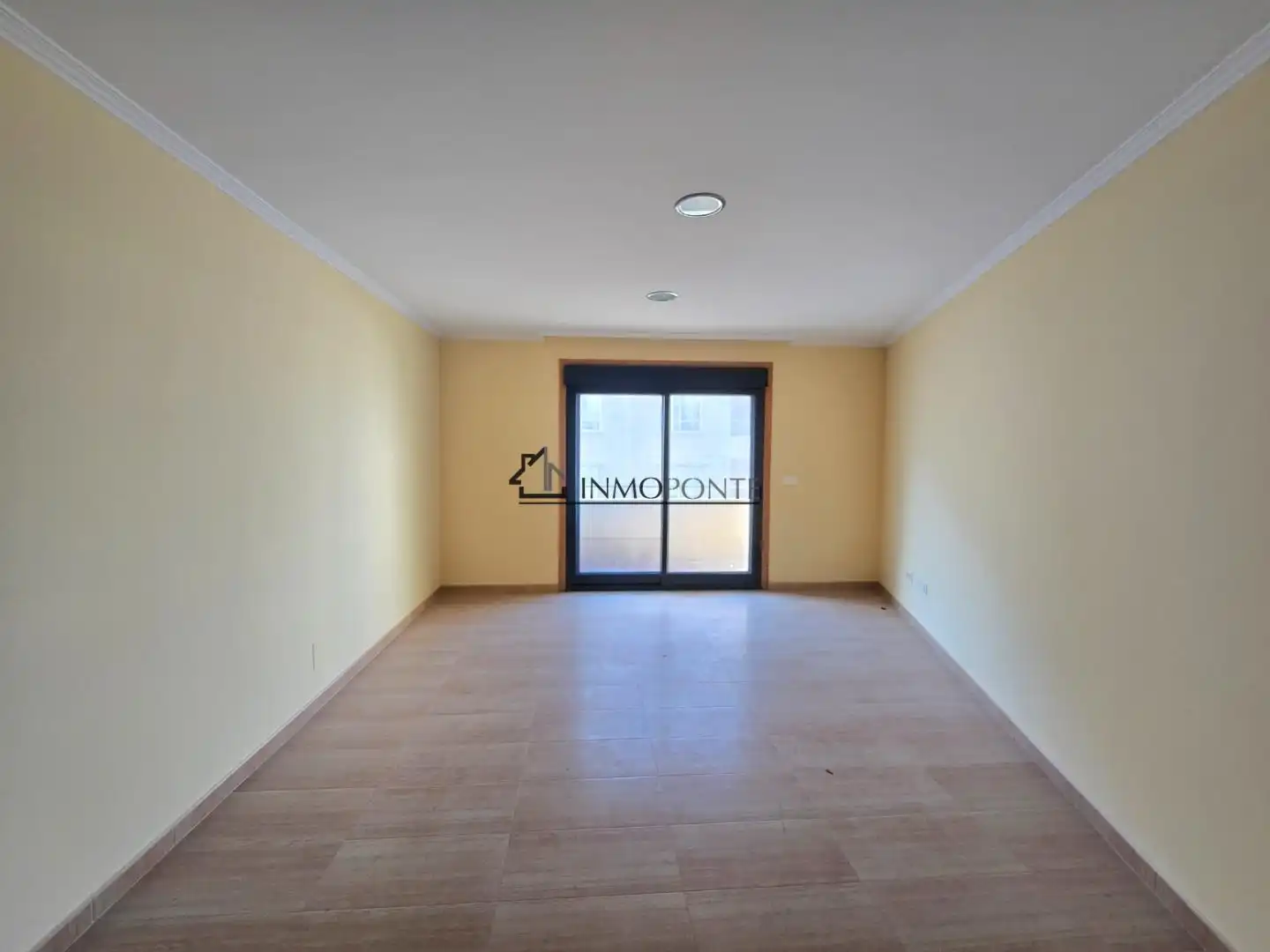 Sala de estar de Piso en venta en Marín con Calefacción y Balcón
