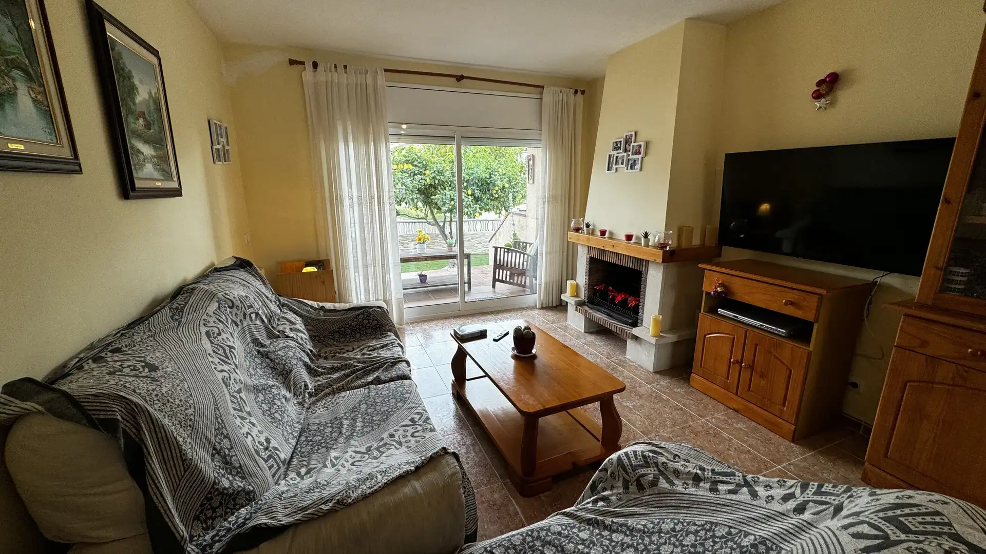 Sala d'estar de Casa o xalet en venda en Creixell amb Aire condicionat, Calefacció i Jardí privat