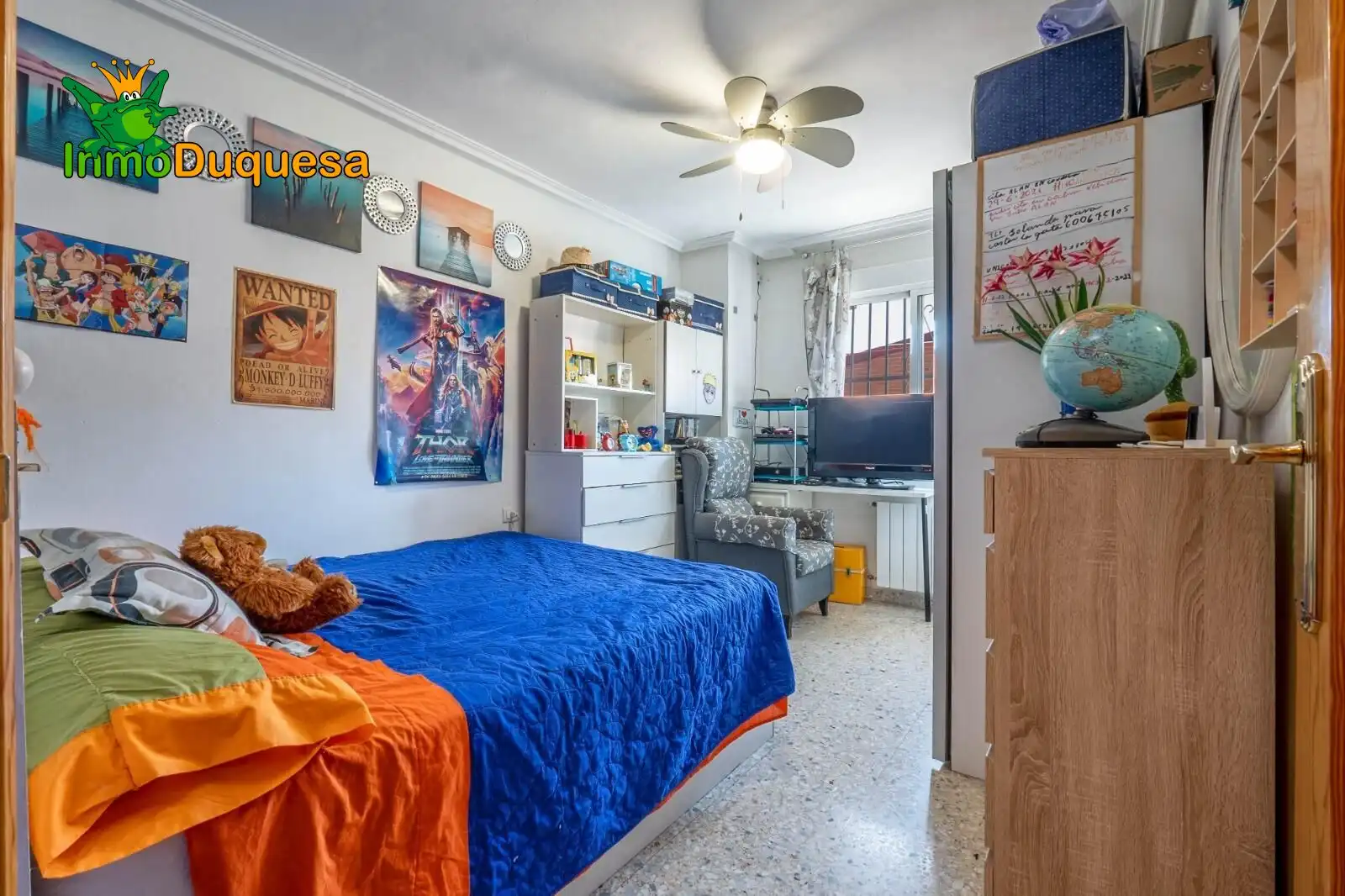 Bedroom of Flat for sale in Granada  with Air Conditioner, Heating and Terrace