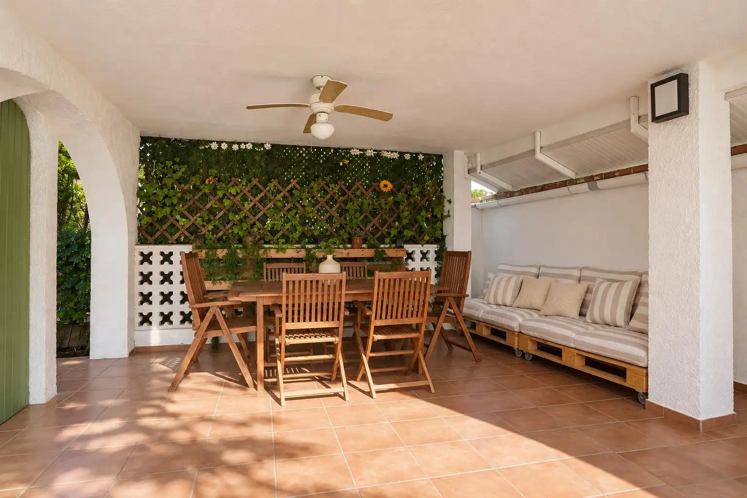 Terraced house with terrace for sale in Calle SANTIAGO RUSIÑOL, imagen 2