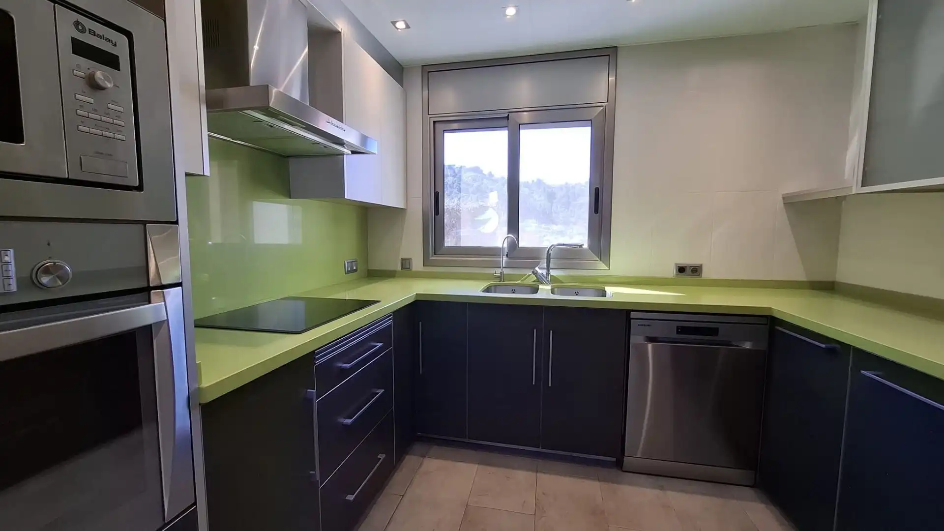 Cocina de Casa o chalet en venta en Vallirana con Aire acondicionado, Calefacción y Terraza