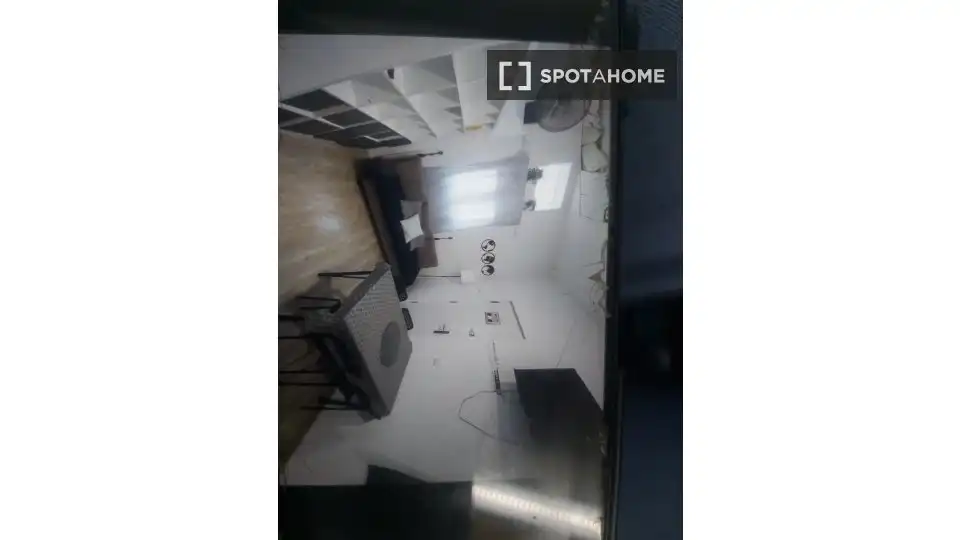 Bedroom of Flat for rent in Madrid  with Air Conditioner, Heating and Furnished