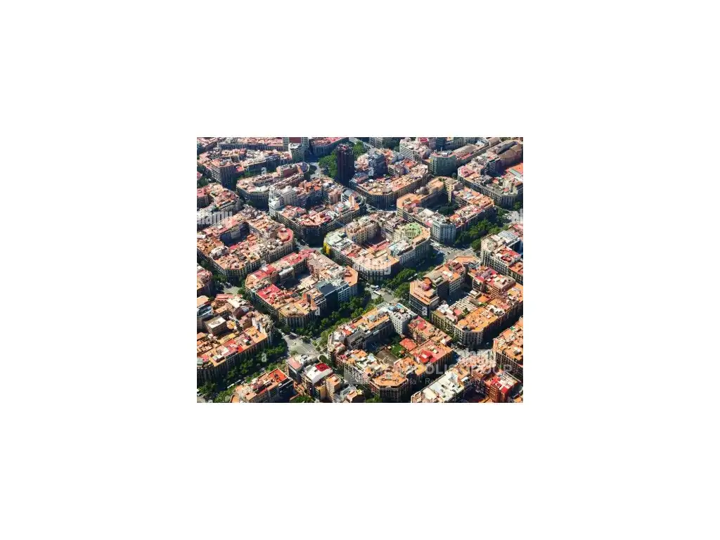 Vista exterior de Edificio en venta en Barcelona
