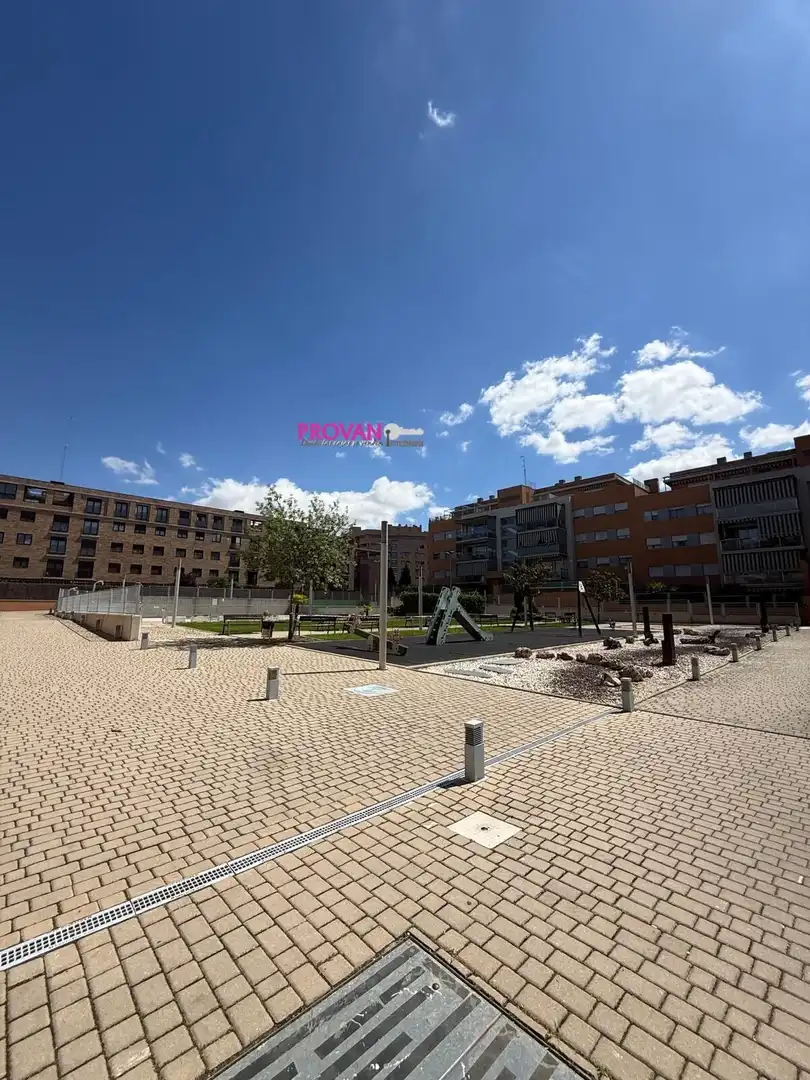 Piso en venta en Parla Este