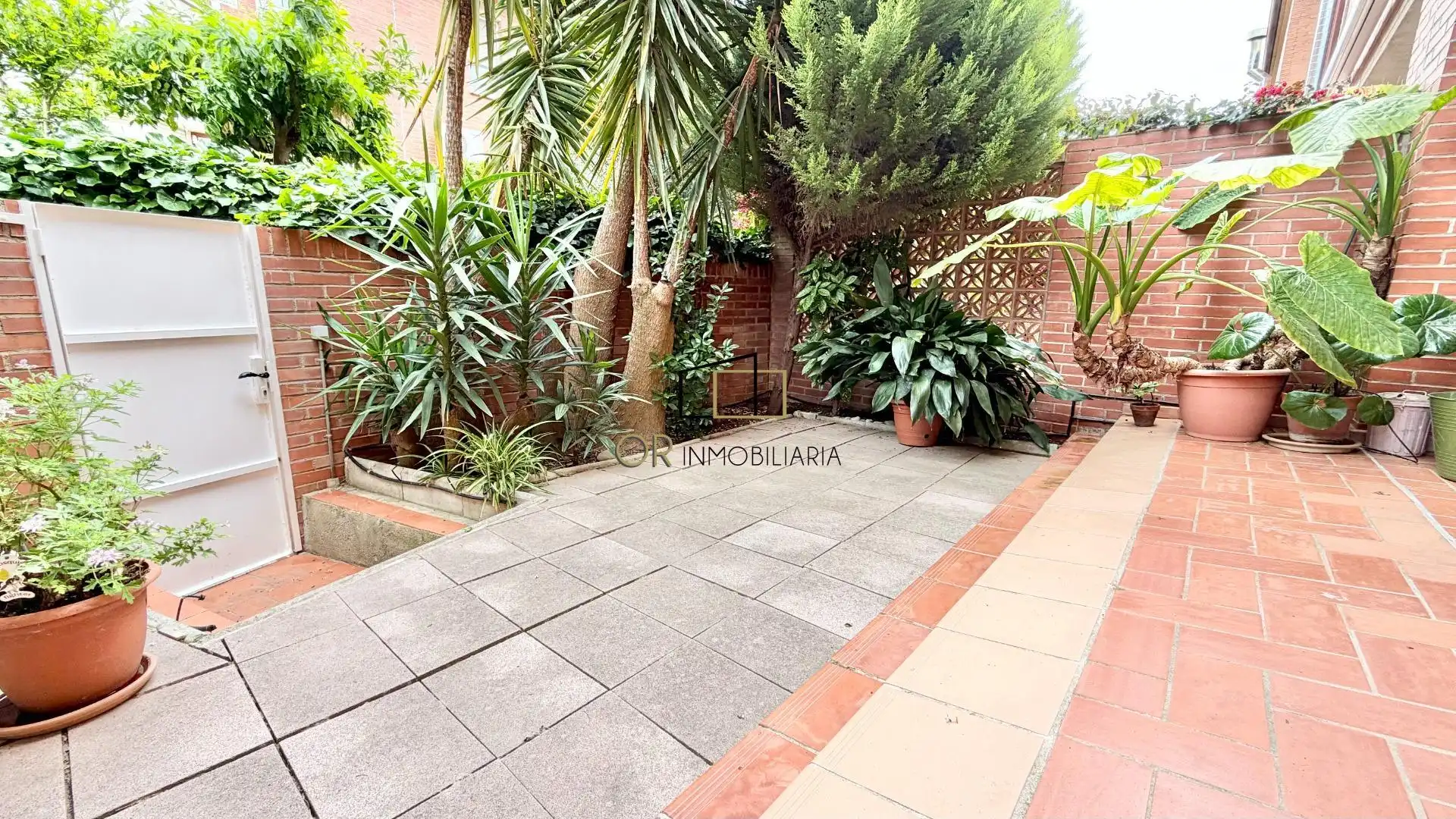 Terrassa de Casa o xalet en venda en Vilafranca del Penedès amb Aire condicionat, Calefacció i Jardí privat