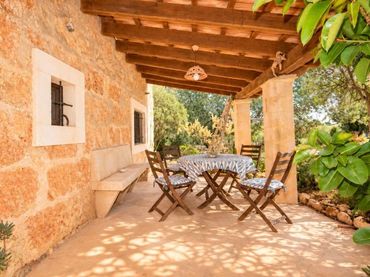 Casa rustica con giardino in vendita a Centro