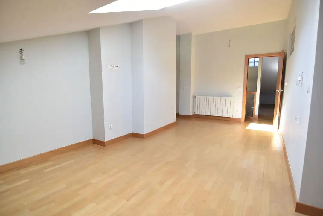 Sala de estar de Dúplex en venta en Eibar con Calefacción