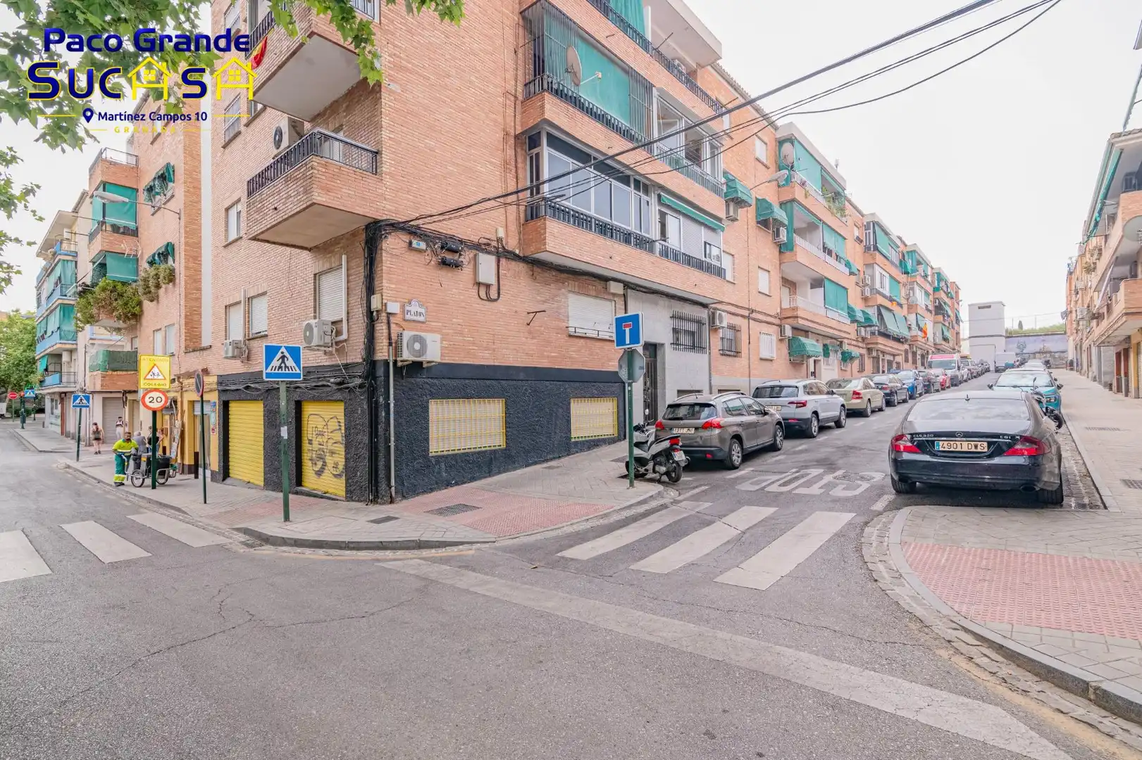 Vista exterior de Àtic en venda en Granada amb Aire condicionat, Calefacció i Terrassa