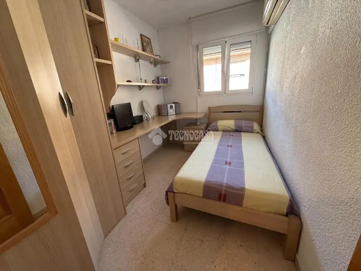 Casa aparellada en venda a Usera, imagen 14