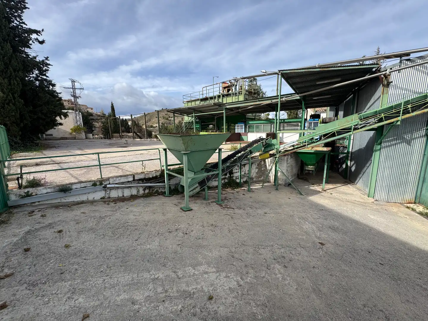 Vista exterior de Nave industrial en venta en Cehegín con Calefacción y Alarma