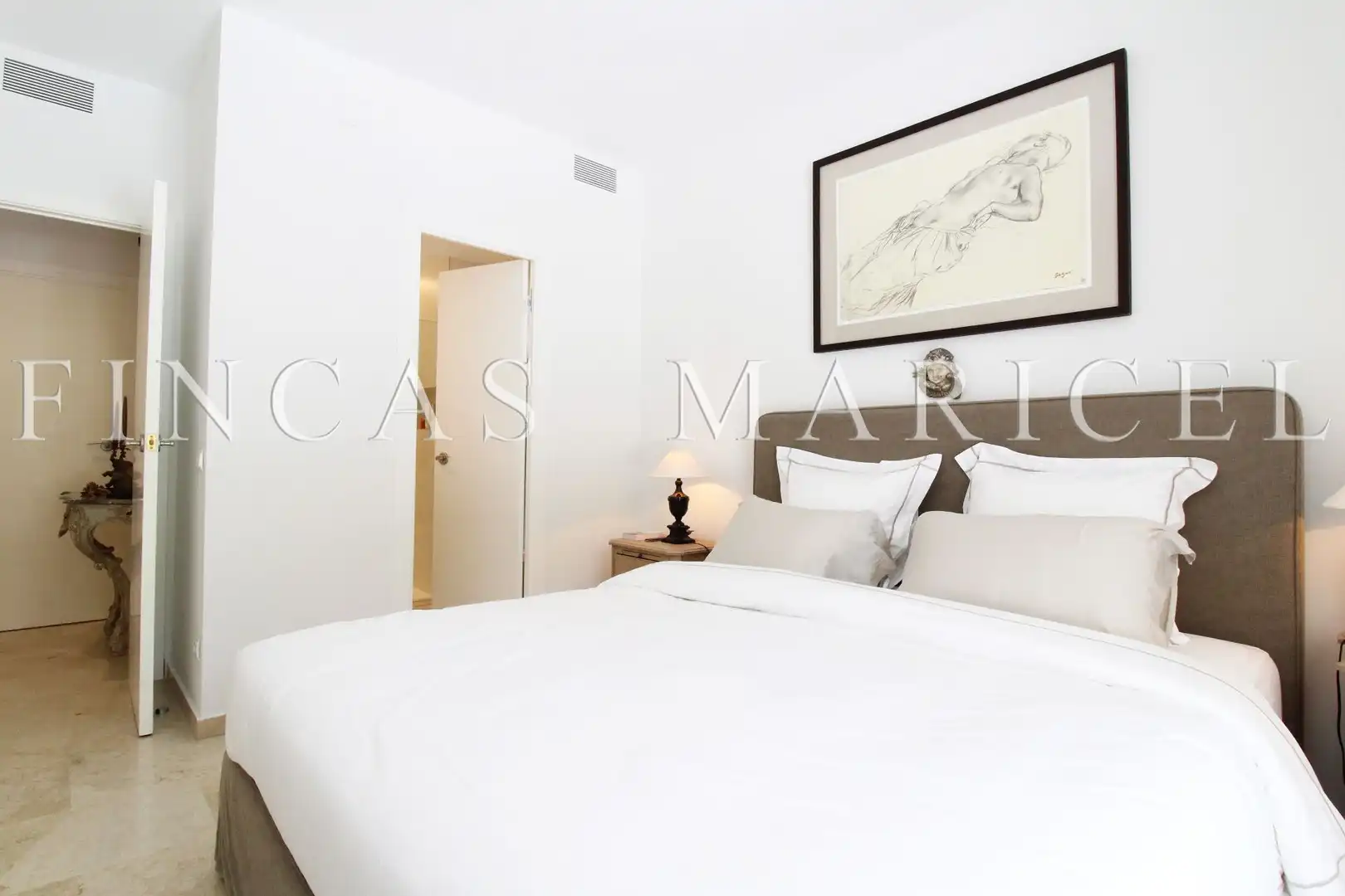 Schlafzimmer von Wohnung zum Verkauf in Sitges mit Klimaanlage, Heizung und Terrasse