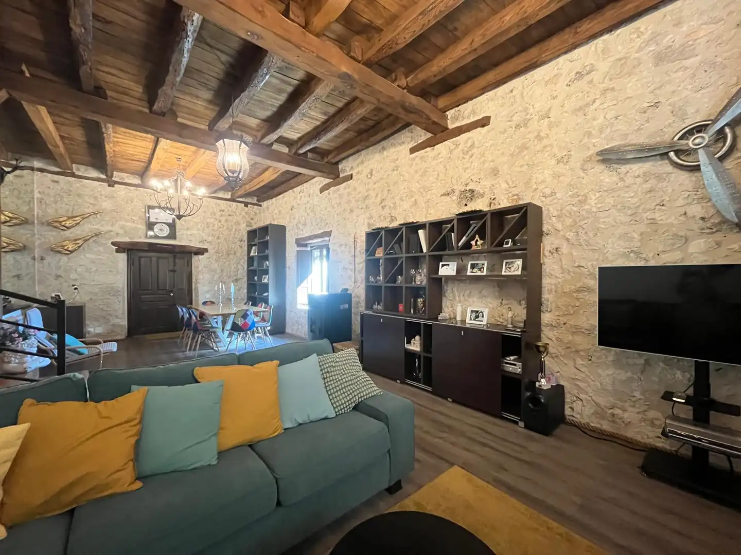Sala de estar de Casa o chalet en venta en La Parrilla  con Calefacción, Amueblado y Alarma